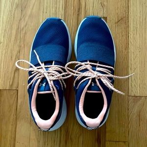 Under Armour Sneakers